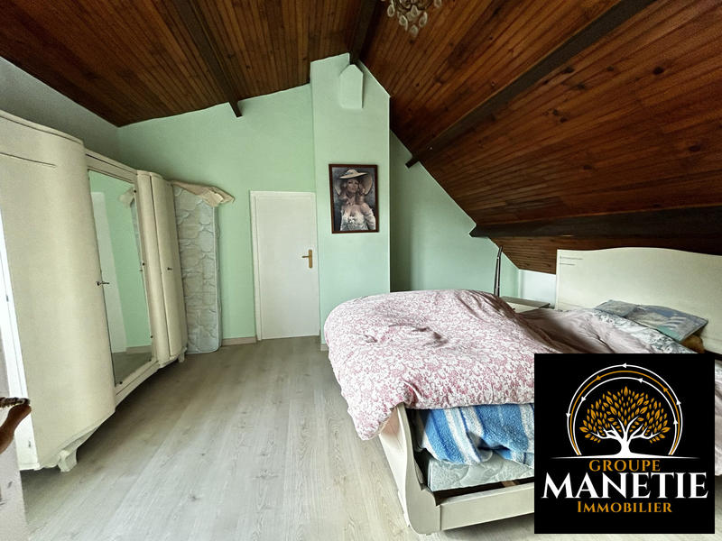 Maison - 137 m² - 7 pièces