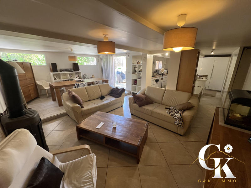 Villa - 365 m² - 15 pièces