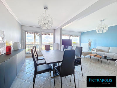 Appartement - 96 m² - 4 pièces