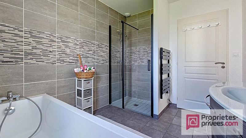 Maison - 136 m² - 5 pièces