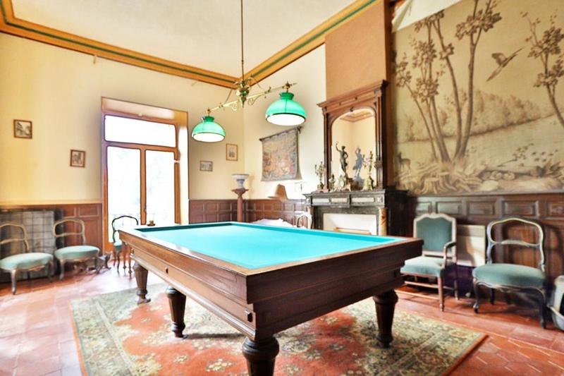 Demeure - 623 m² - 26 pièces