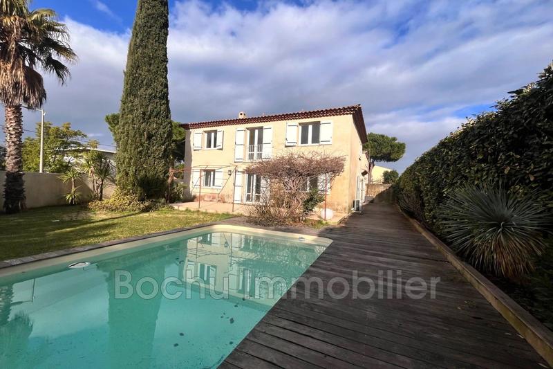 Maison - 143 m² - 6 pièces