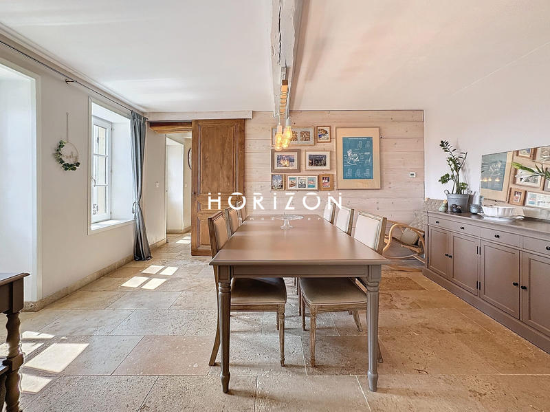 Maison ancienne - 157 m² - 7 pièces