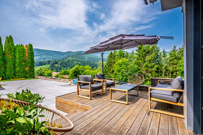 Maison - 250 m² - 7 pièces