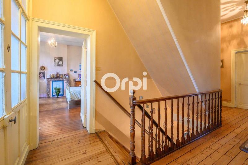 Maison - 269 m² - 6 pièces