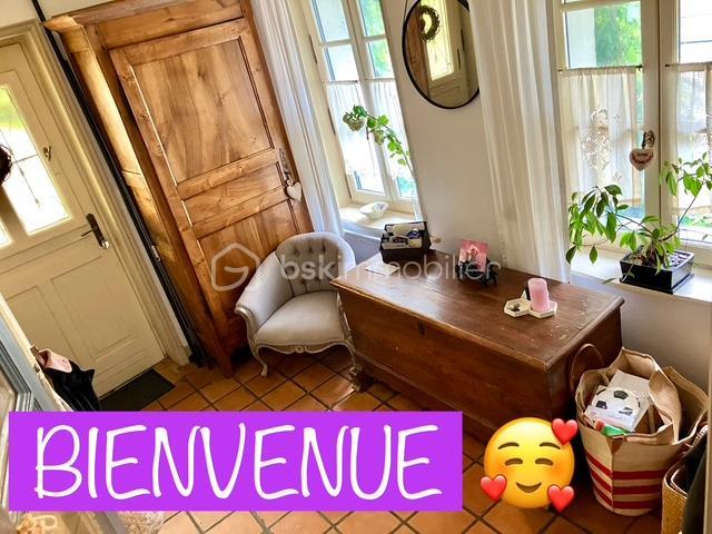 Demeure - 132 m² - 7 pièces