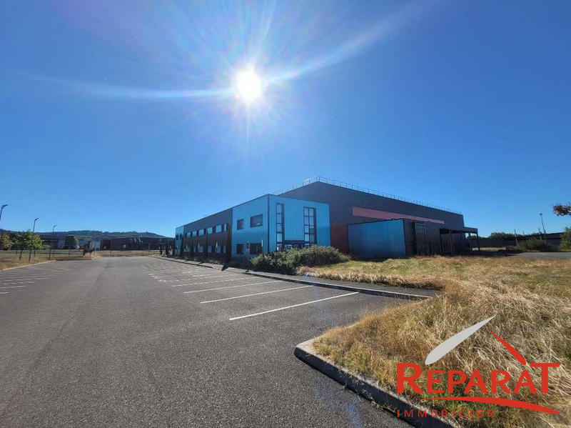 Local commercial - 4 174 m²