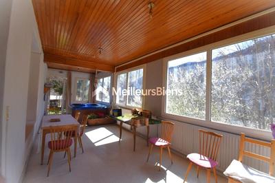 Immeuble - 849 m² - 35 pièces