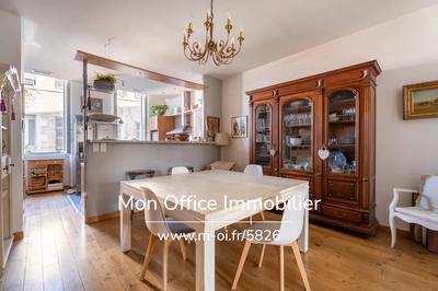 Appartement - 125 m² - 5 pièces