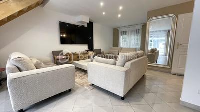 Maison - 110 m² - 5 pièces