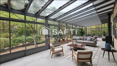 Villa - 348 m² - 6 pièces