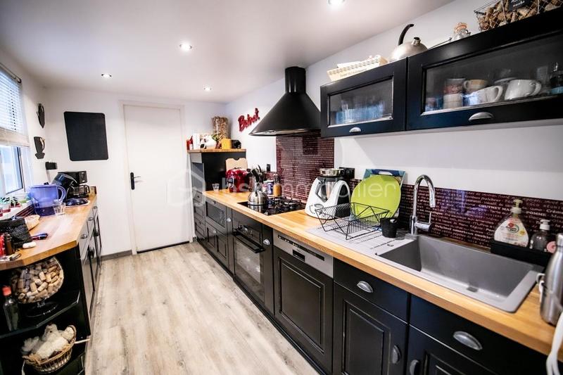 Maison de ville - 185 m² - 9 pièces