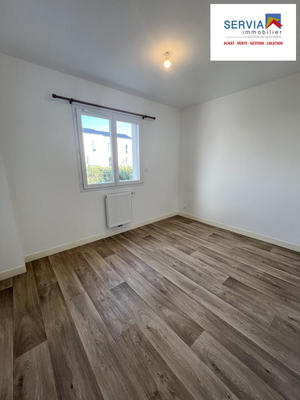 Maison traditionnelle - 100 m² - 5 pièces