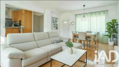 Maison - 111 m² - 6 pièces