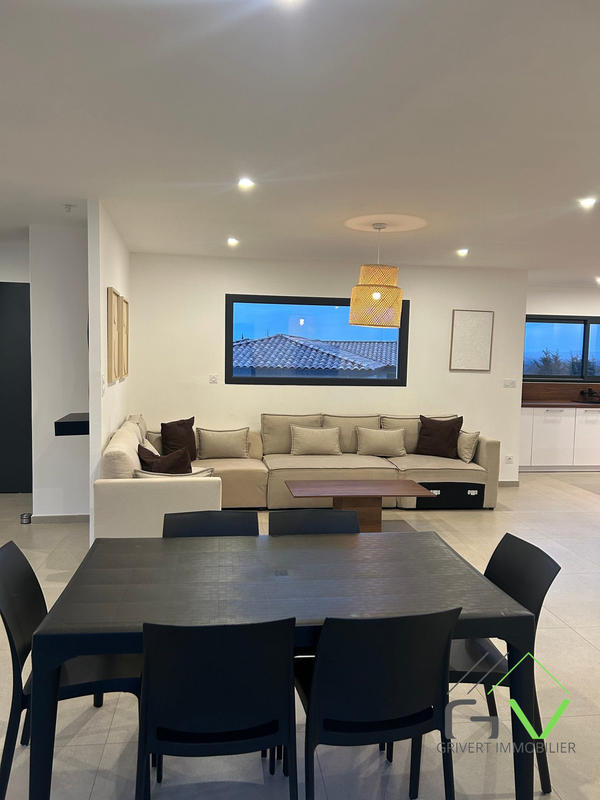 Maison - 127 m² - 5 pièces