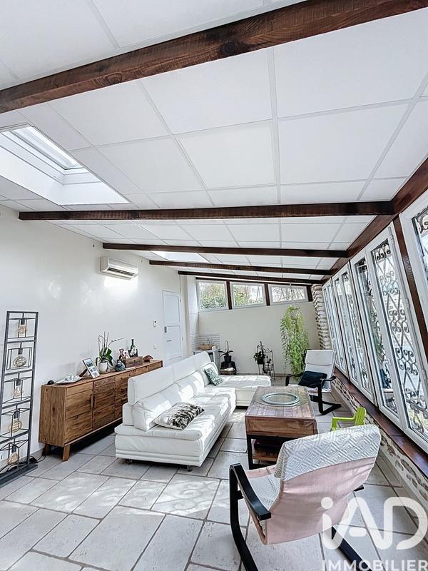 Maison - 235 m² - 10 pièces