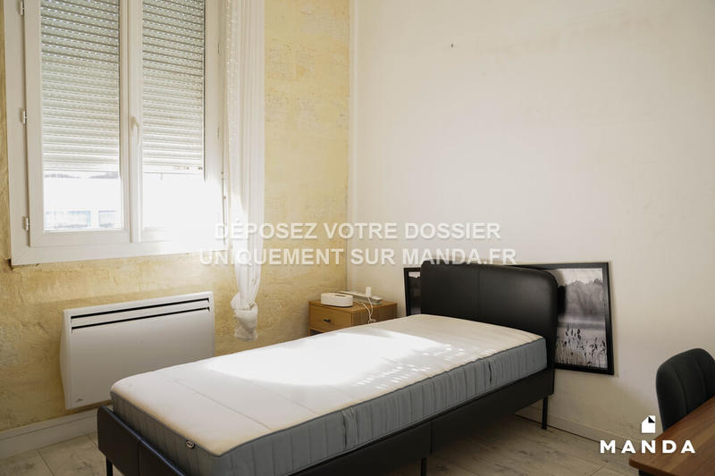 Chambre - 9 m² - 4 pièces
