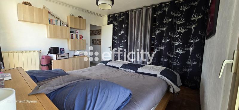 Appartement - 76 m² - 5 pièces