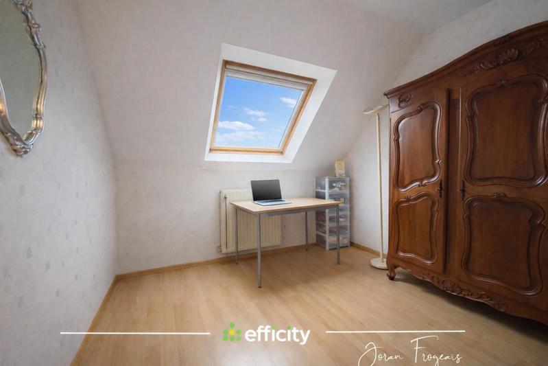 Maison - 165 m² - 7 pièces