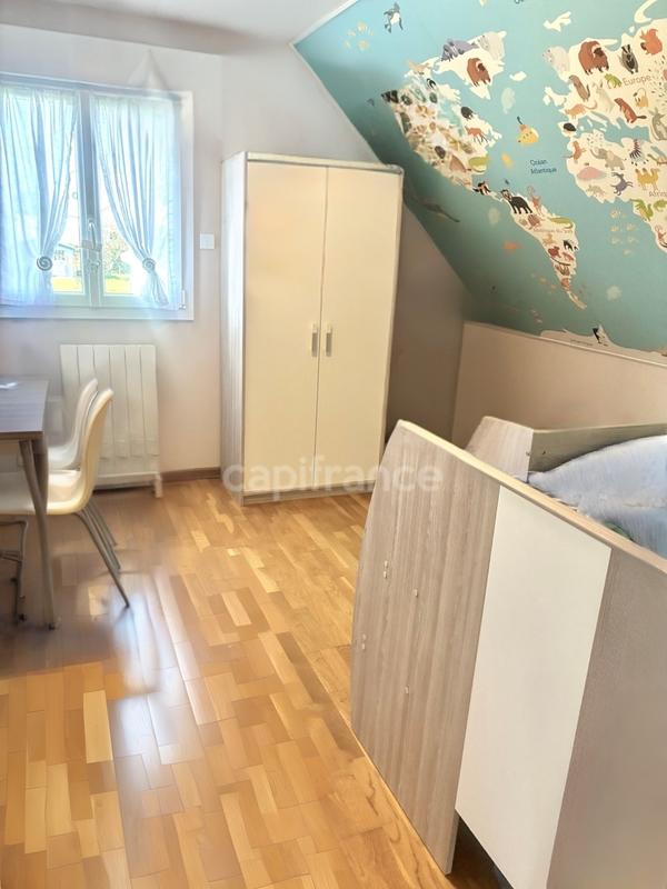 Maison - 167 m² - 7 pièces