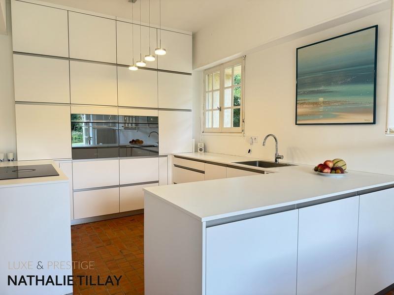 Maison de maîtres - 365 m² - 12 pièces