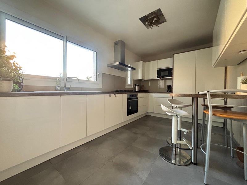 Maison - 114 m² - 6 pièces