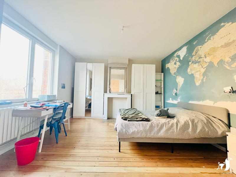 Maison - 275 m² - 8 pièces