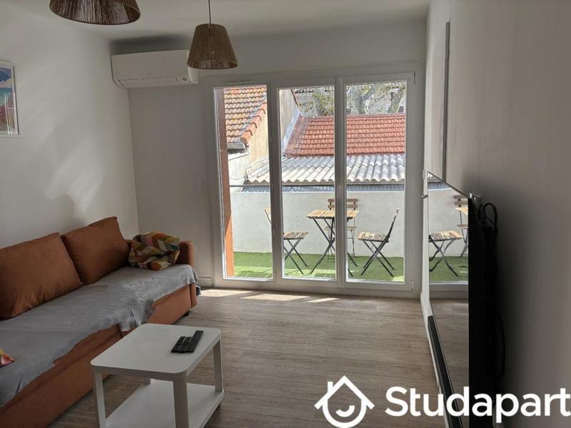 Chambre - 12 m² - 1 pièce