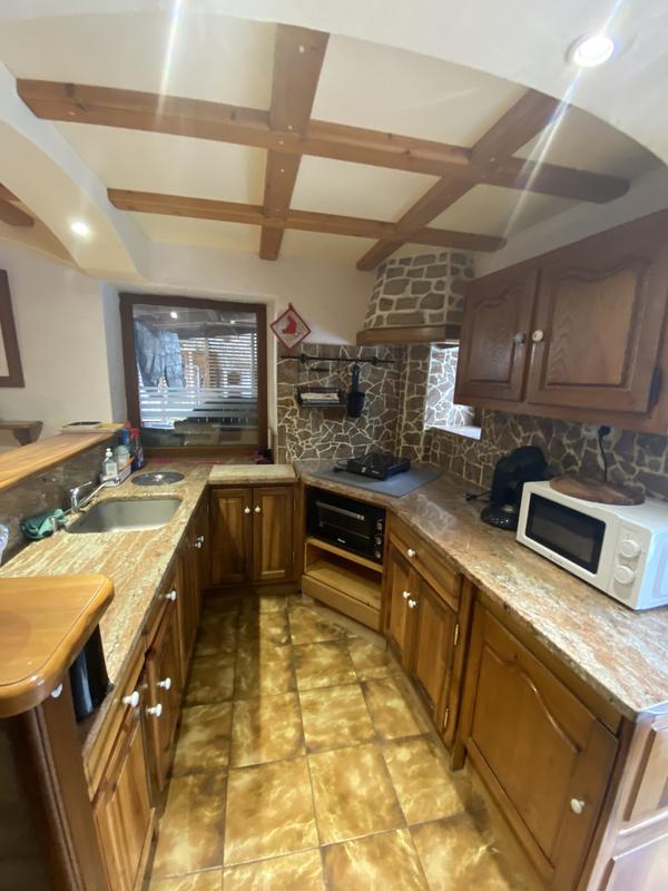 Maison - 180 m² - 8 pièces