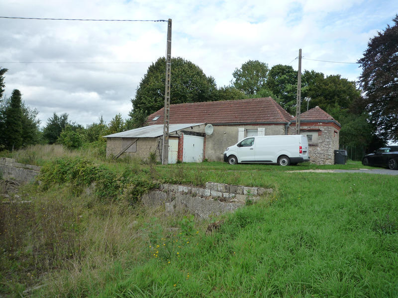 Propriété - 230 m² - 11 pièces