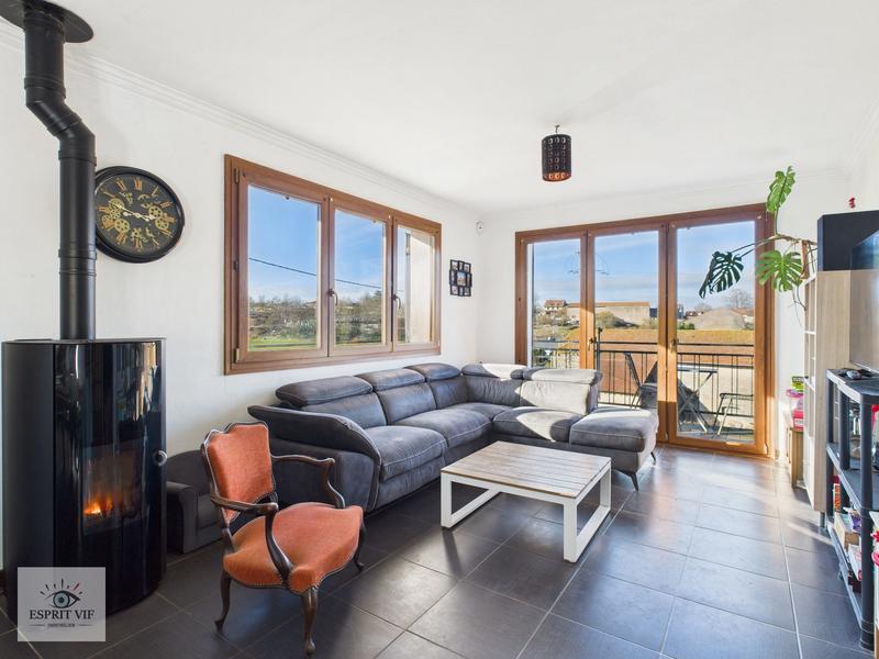 Maison - 106 m² - 6 pièces