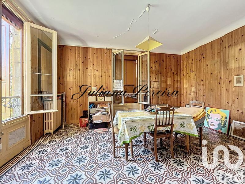 Maison - 248 m² - 11 pièces