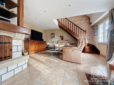 Maison - 150 m² - 6 pièces