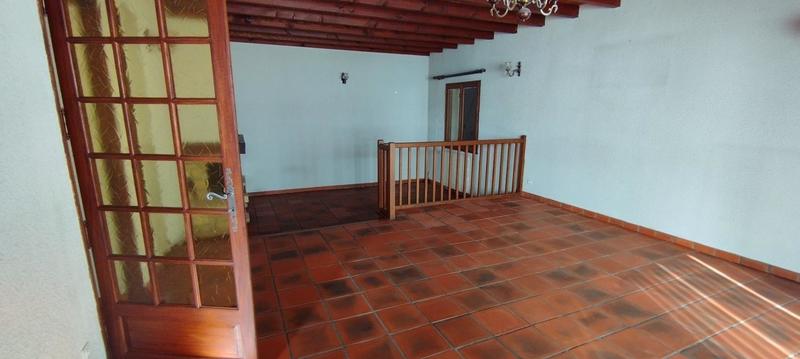 Local commercial - 5 pièces