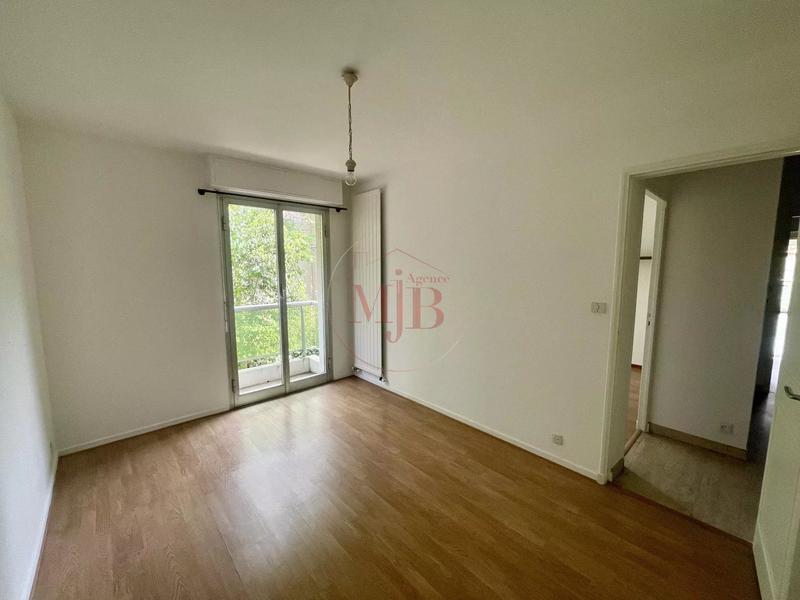 Appartement - 95 m² - 4 pièces
