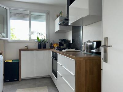 Appartement - 87 m² - 5 pièces