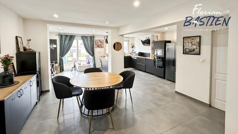 Maison - 86 m² - 5 pièces