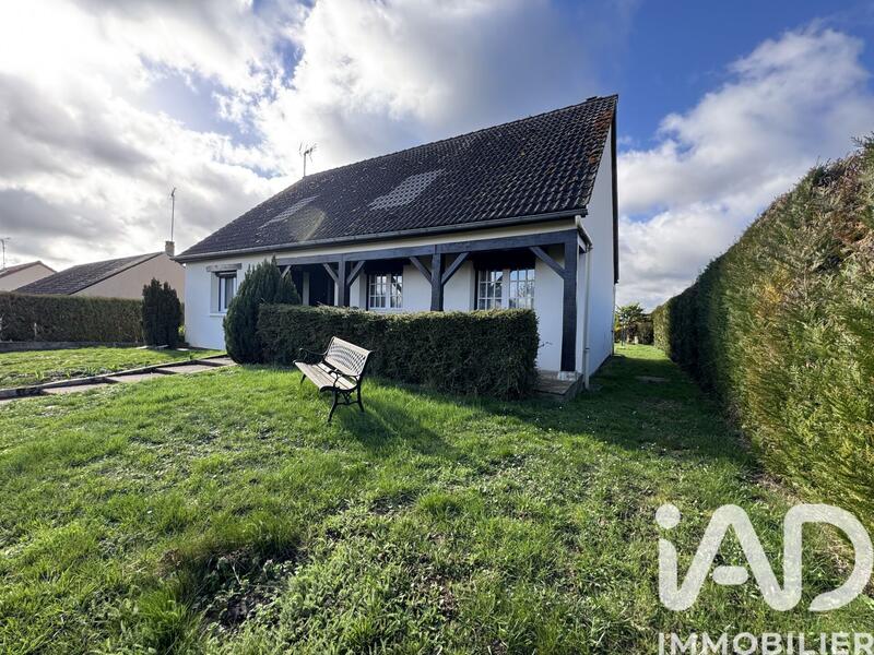 Maison - 90 m² - 5 pièces