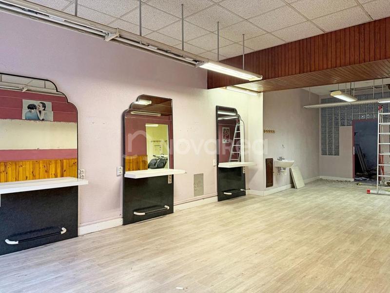 Local commercial - 89 m² - 3 pièces