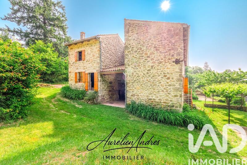 Maison - 214 m² - 6 pièces