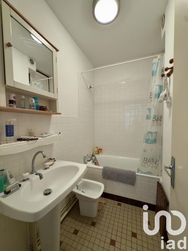 Maison - 166 m² - 9 pièces