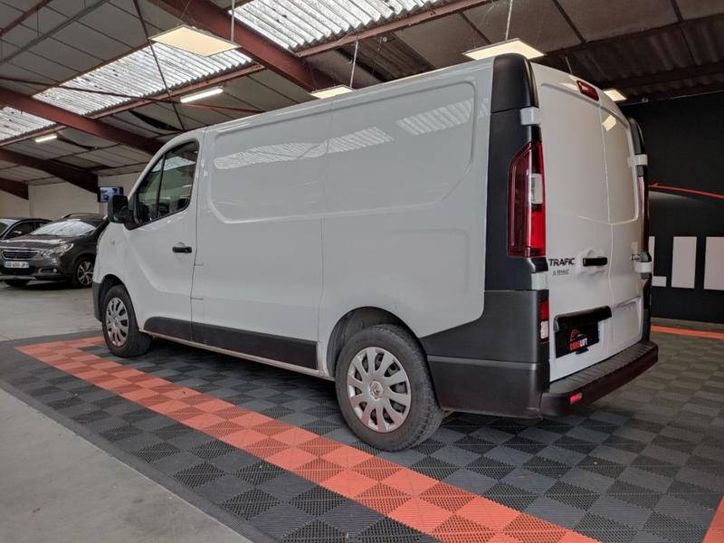 Renault Trafic 1.6 Dci 95 Ch Confort - Garantie 6 Mois Carslift