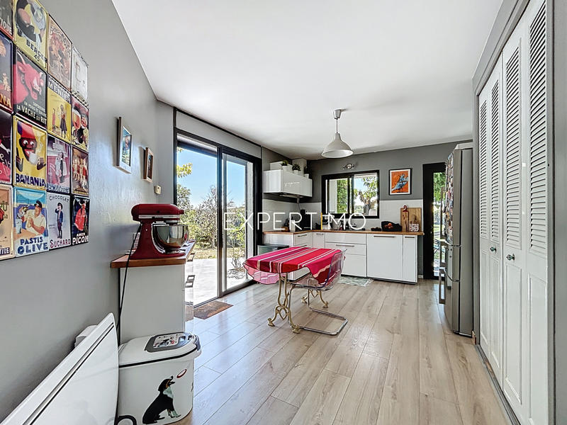 Maison - 195 m² - 6 pièces