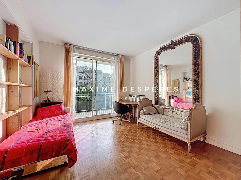 Appartement - 130 m² - 5 pièces