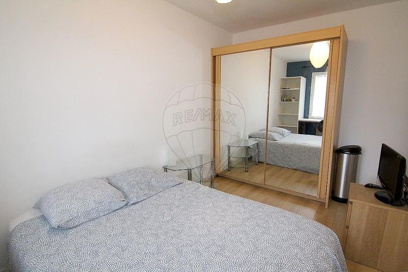 Maison - 142 m² - 9 pièces