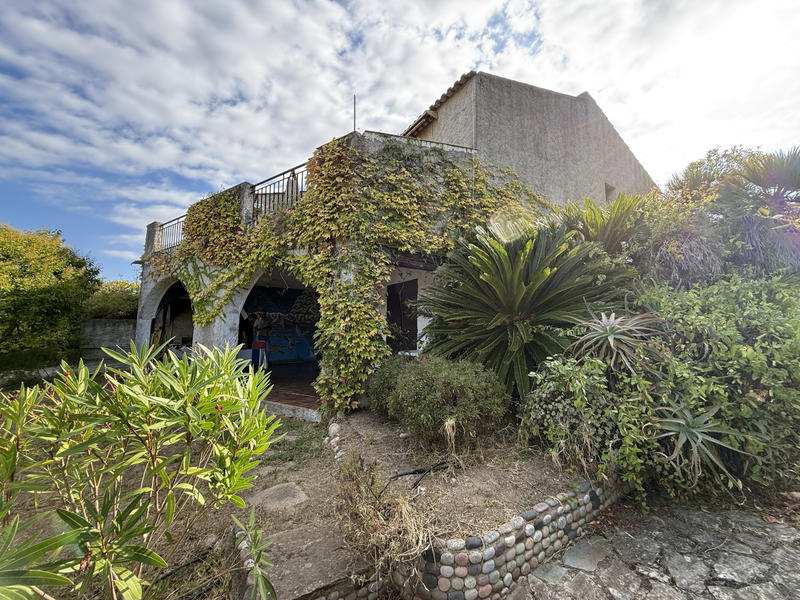 Propriété - 315 m² - 8 pièces