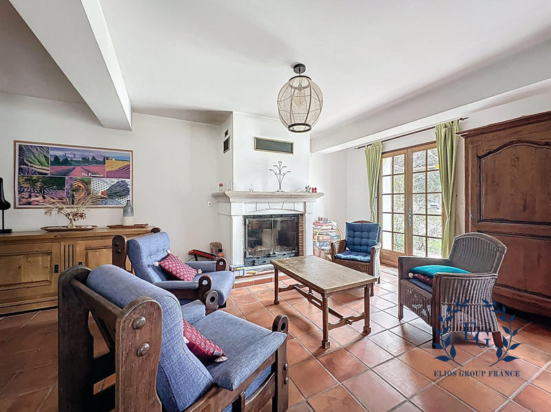 Bastide - 300 m² - 6 pièces