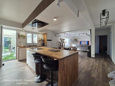 Maison - 158 m² - 6 pièces