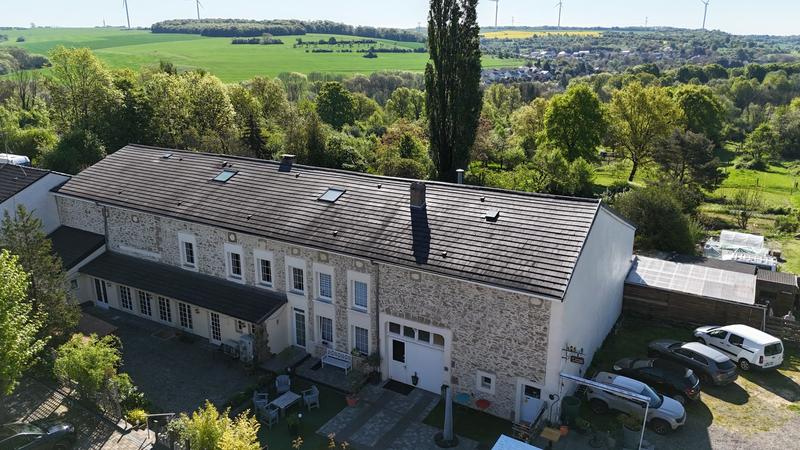 Bastide - 1 000 m² - 17 pièces