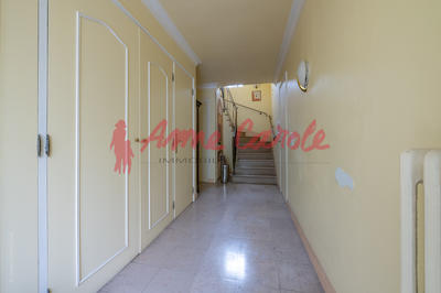 Maison - 200 m² - 6 pièces